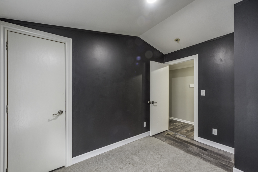 38569 North Sheridan Road, Unit 512 Beach Park, IL 60087 - Photo 17 of 24