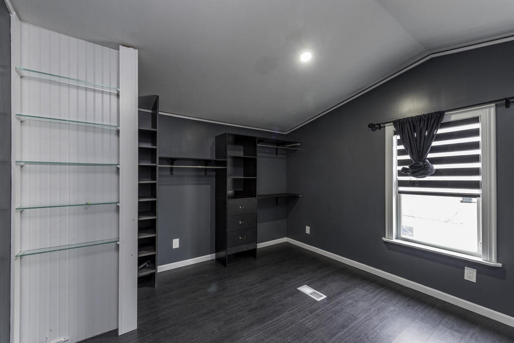 38569 North Sheridan Road, Unit 512 Beach Park, IL 60087 - Photo 20 of 24