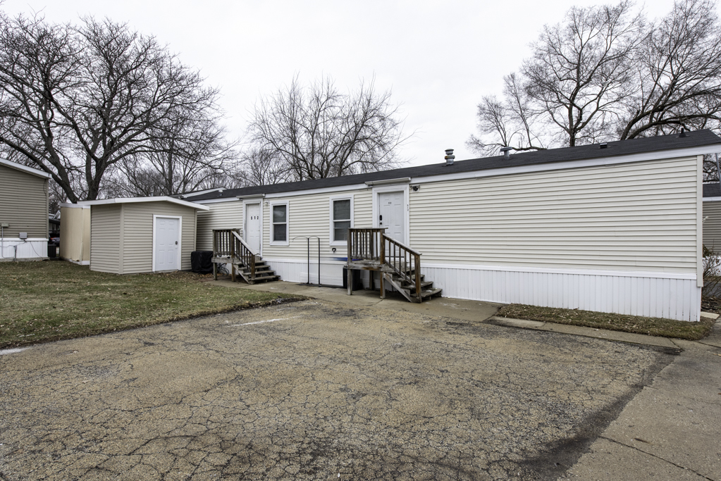 38569 North Sheridan Road, Unit 512 Beach Park, IL 60087 - Photo 2 of 24