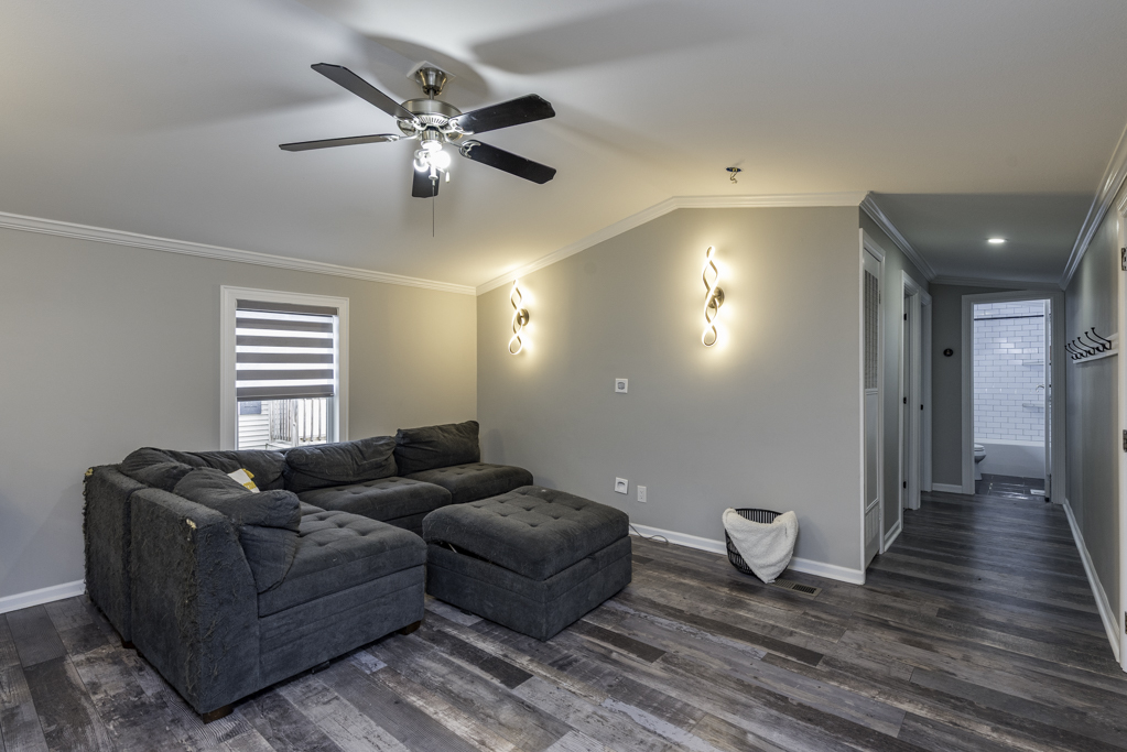 38569 North Sheridan Road, Unit 512 Beach Park, IL 60087 - Photo 5 of 24