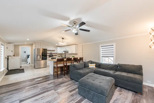 $67,000 | 38569 North Sheridan Road, Unit 512, Beach Park, IL 60087