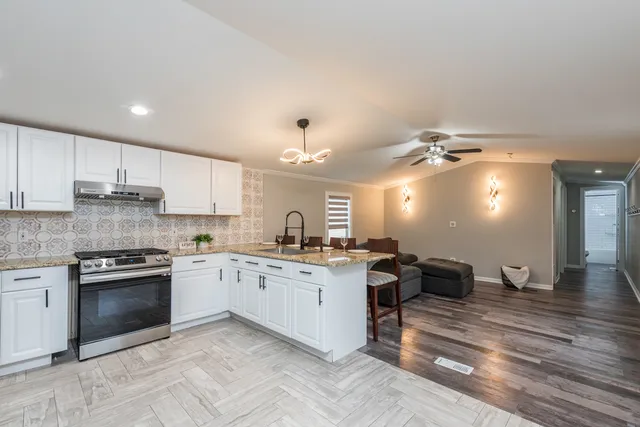 $67,000 | 38569 North Sheridan Road, Unit 512, Beach Park, IL 60087