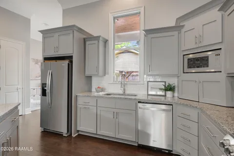 $520,000 | 103 Gardenwood Lane, Lafayette, LA 70508