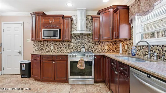 $537,000 | 164 Reunion Ridge, East Stroudsburg, PA 18301