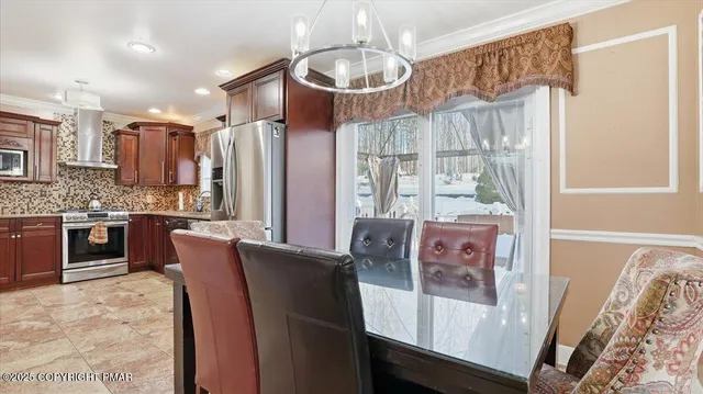 $537,000 | 164 Reunion Ridge, East Stroudsburg, PA 18301