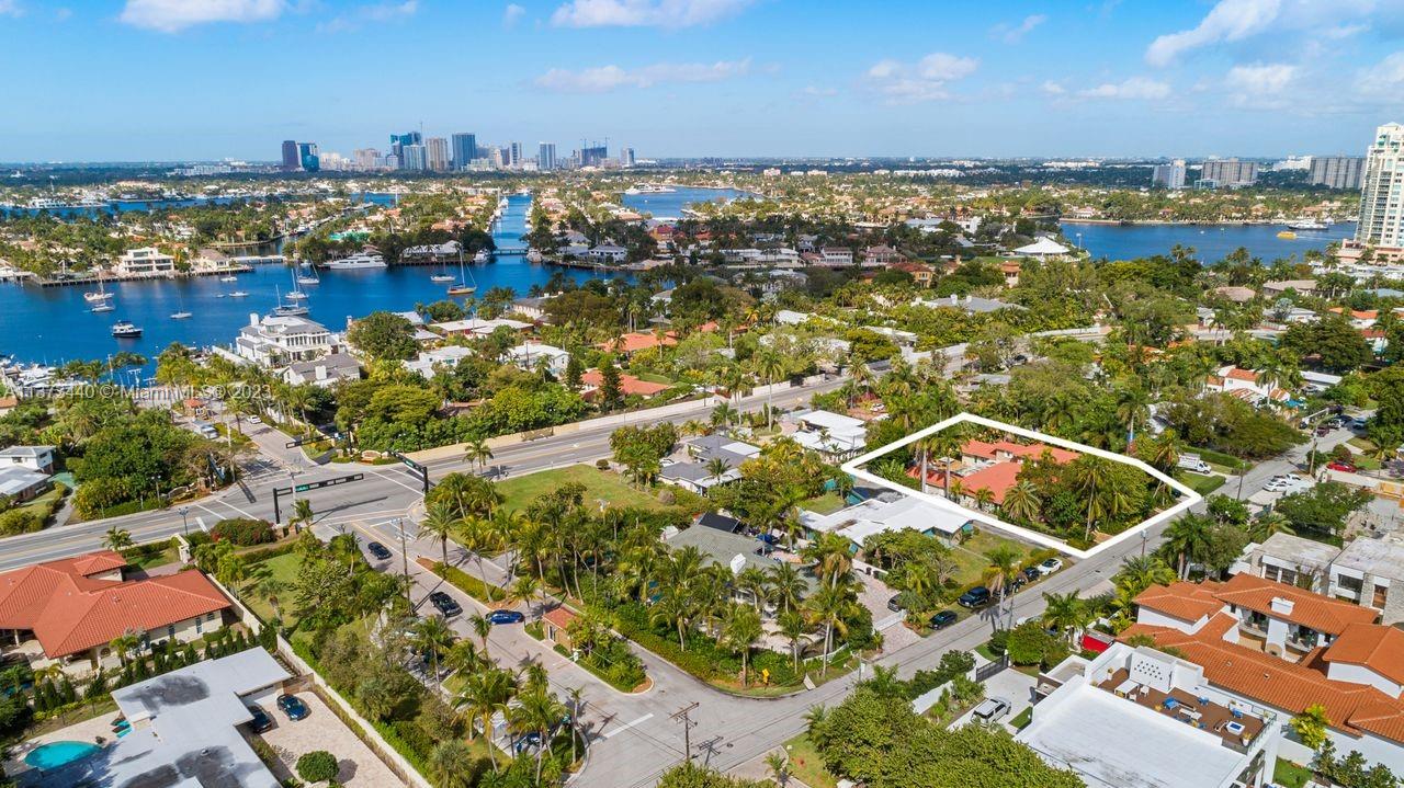 1401 South Ocean Drive Fort Lauderdale, FL 33316 - Photo 5 of 26 an aerial view of residential houses with outdoor space