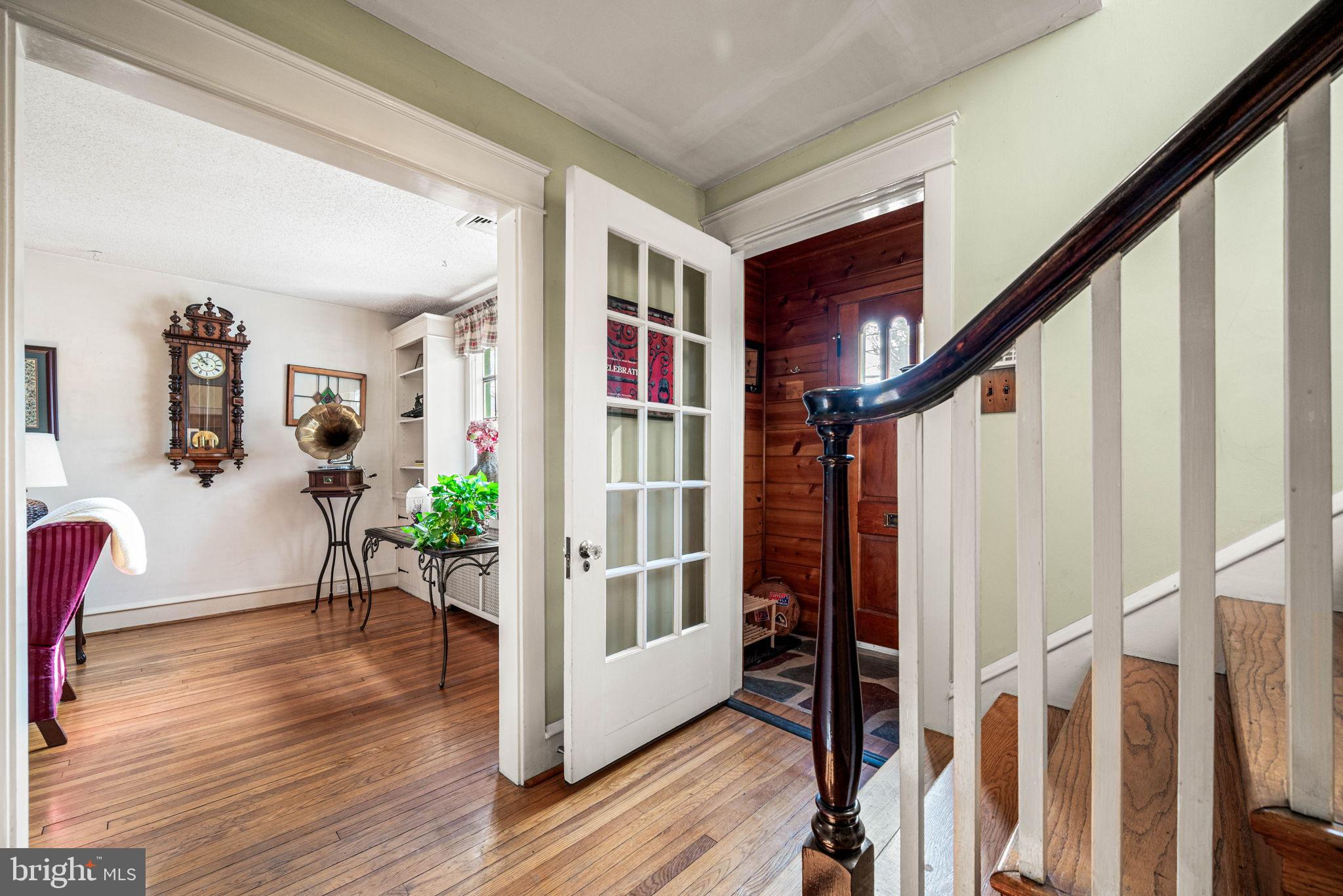 405 Tasker Street Ridley Park, PA 19078 - Photo 11 of 24 Foyer