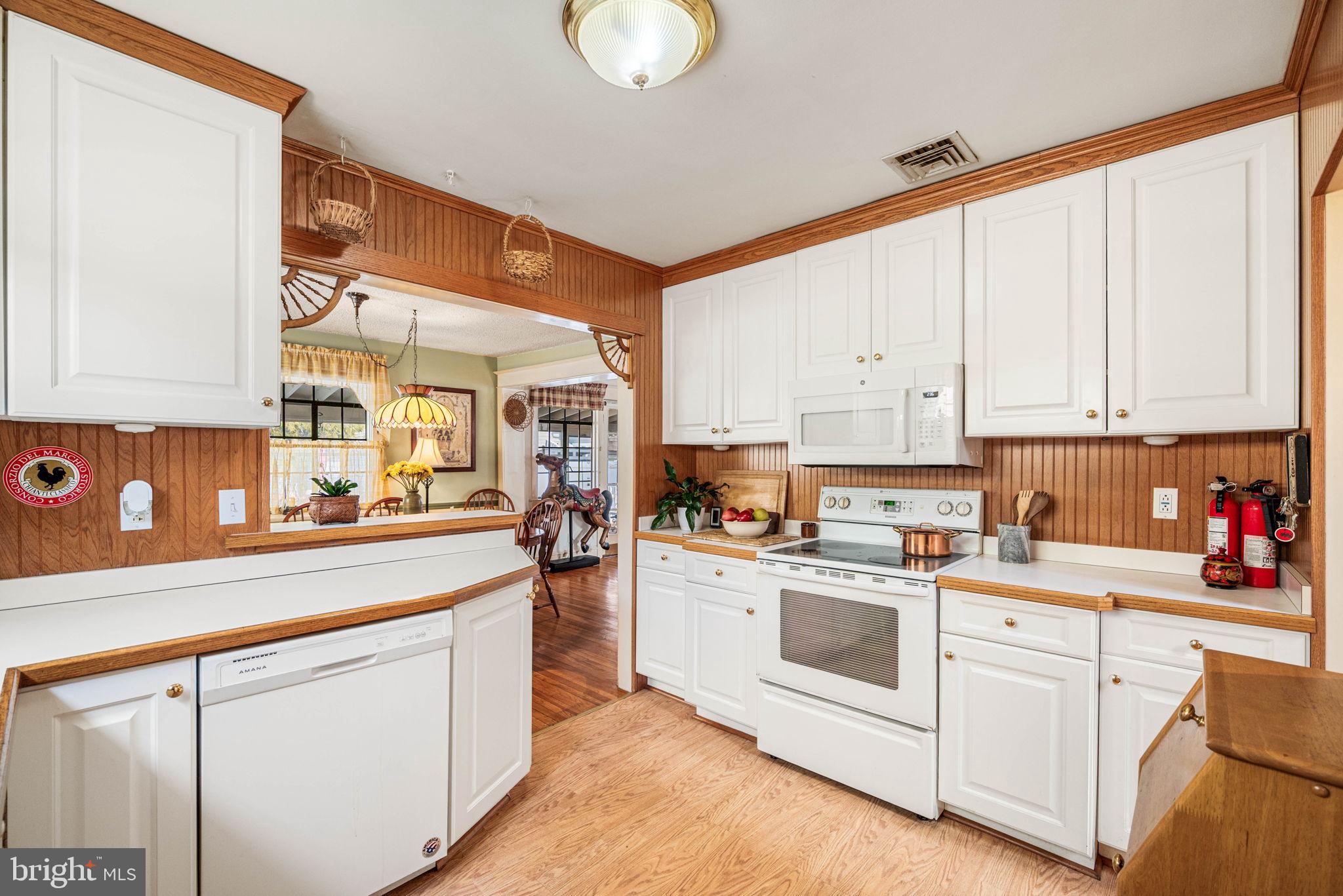 405 Tasker Street Ridley Park, PA 19078 - Photo 8 of 24 Kitchen