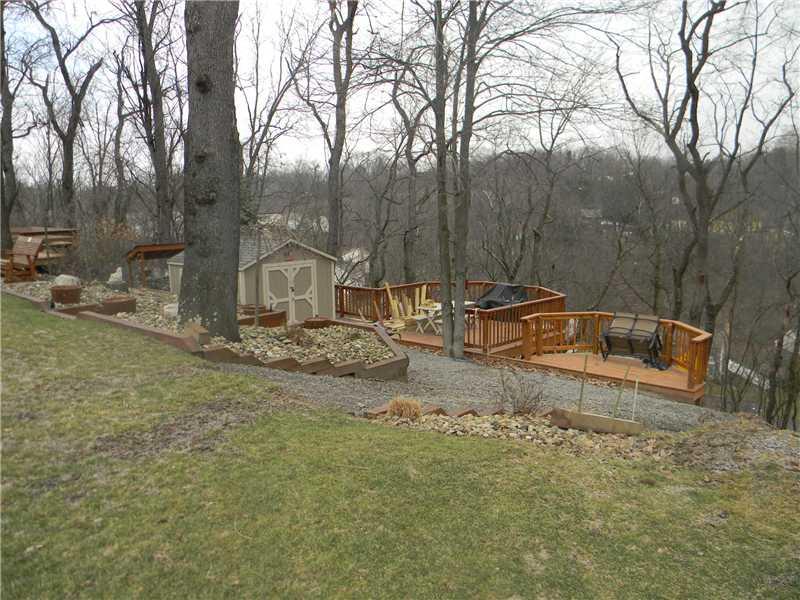 17 Cambria Pittsburgh, PA 15209 - Photo 17 of 18 Yard/Garden.