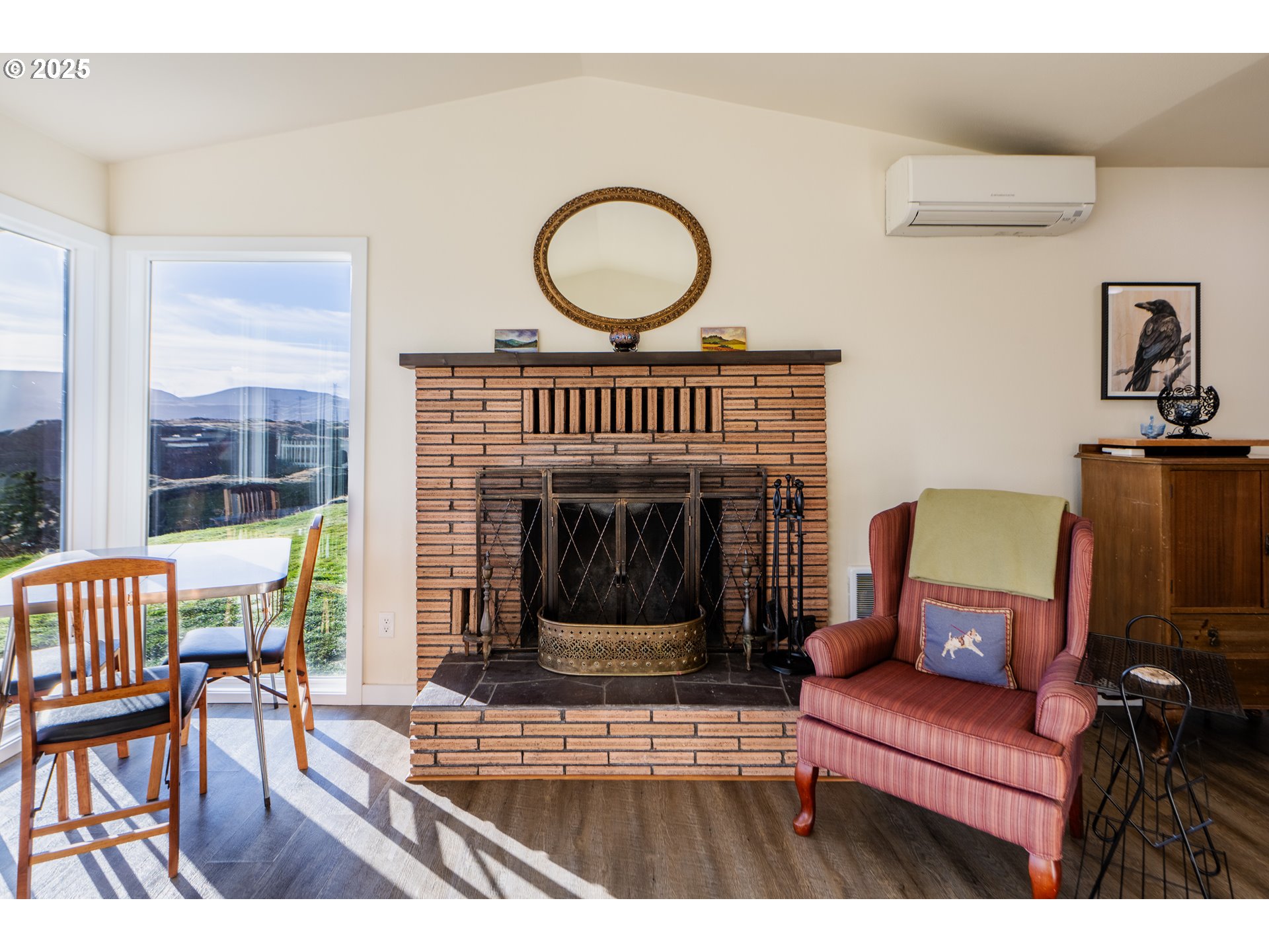 350 Bluff Road Wishram, WA 98673 - Photo 15 of 36 a living room with furniture and a fireplace