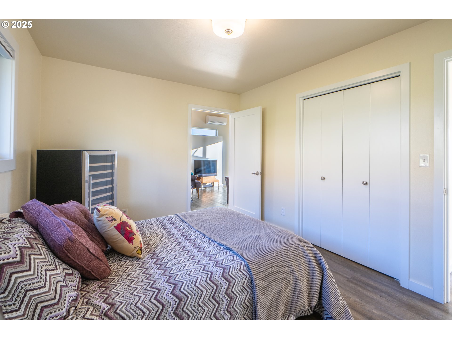 350 Bluff Road Wishram, WA 98673 - Photo 20 of 36 a bedroom with a bed and a closet