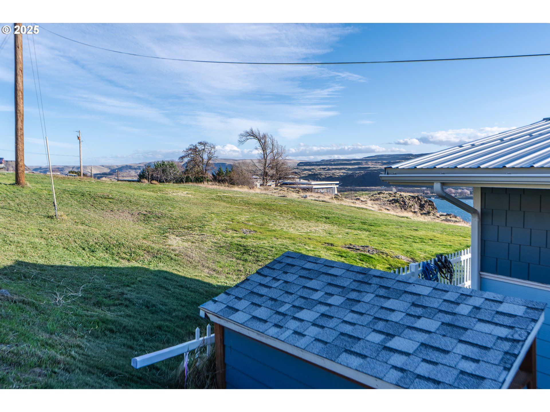 350 Bluff Road Wishram, WA 98673 - Photo 36 of 36 a view of a swimming pool with a yard