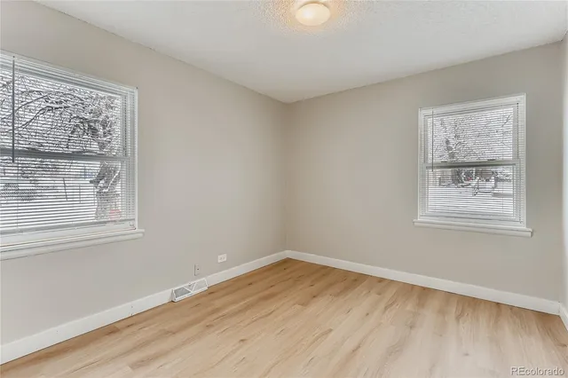 $2,195 | 700 Perry Street, Denver, CO 80204