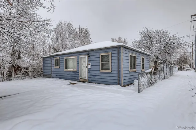 $2,195 | 700 Perry Street, Denver, CO 80204