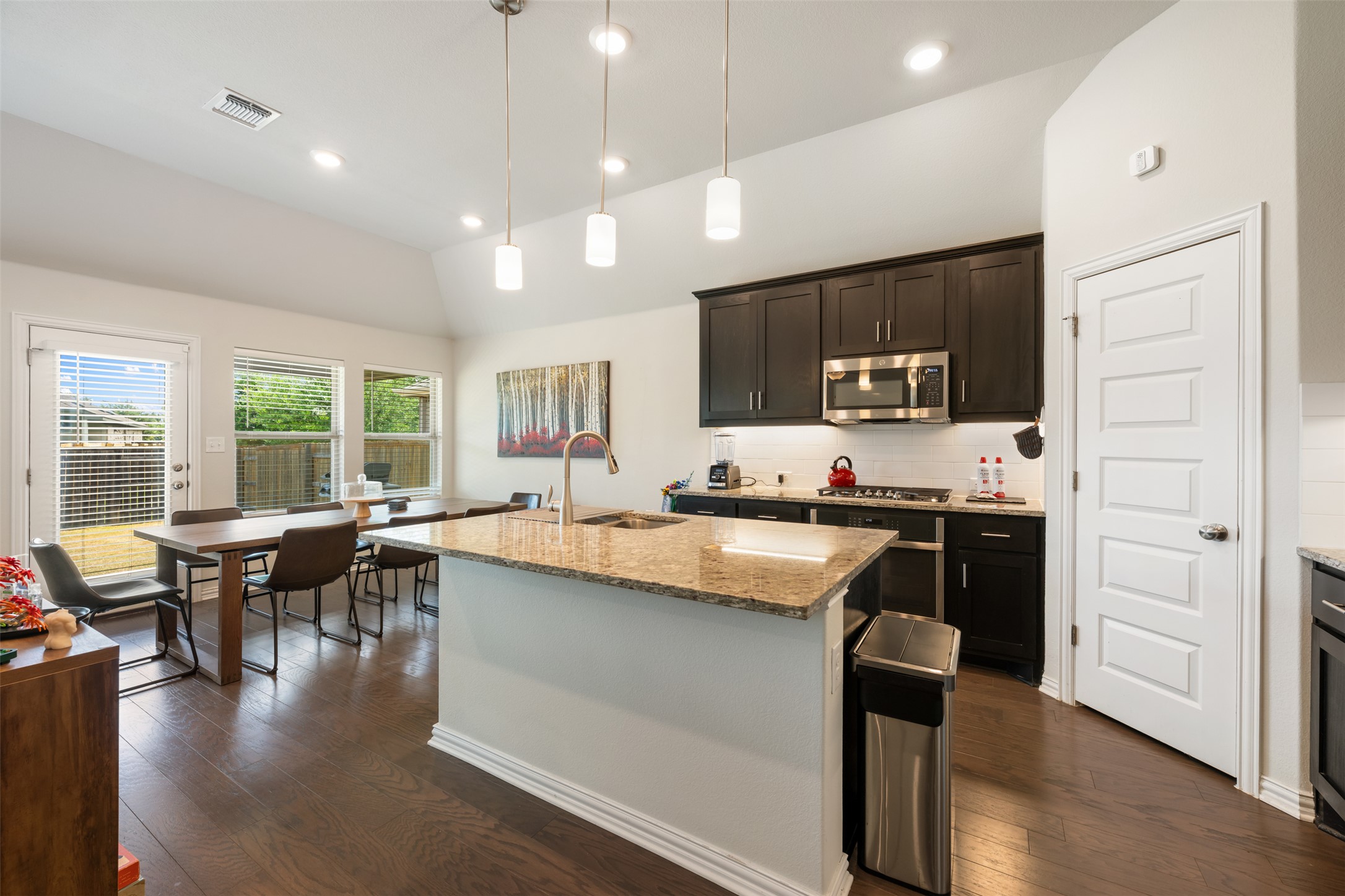 303 Cold Riv Run Kyle, TX 78640 - Photo 7 of 40 Fabulous island kitchen.
