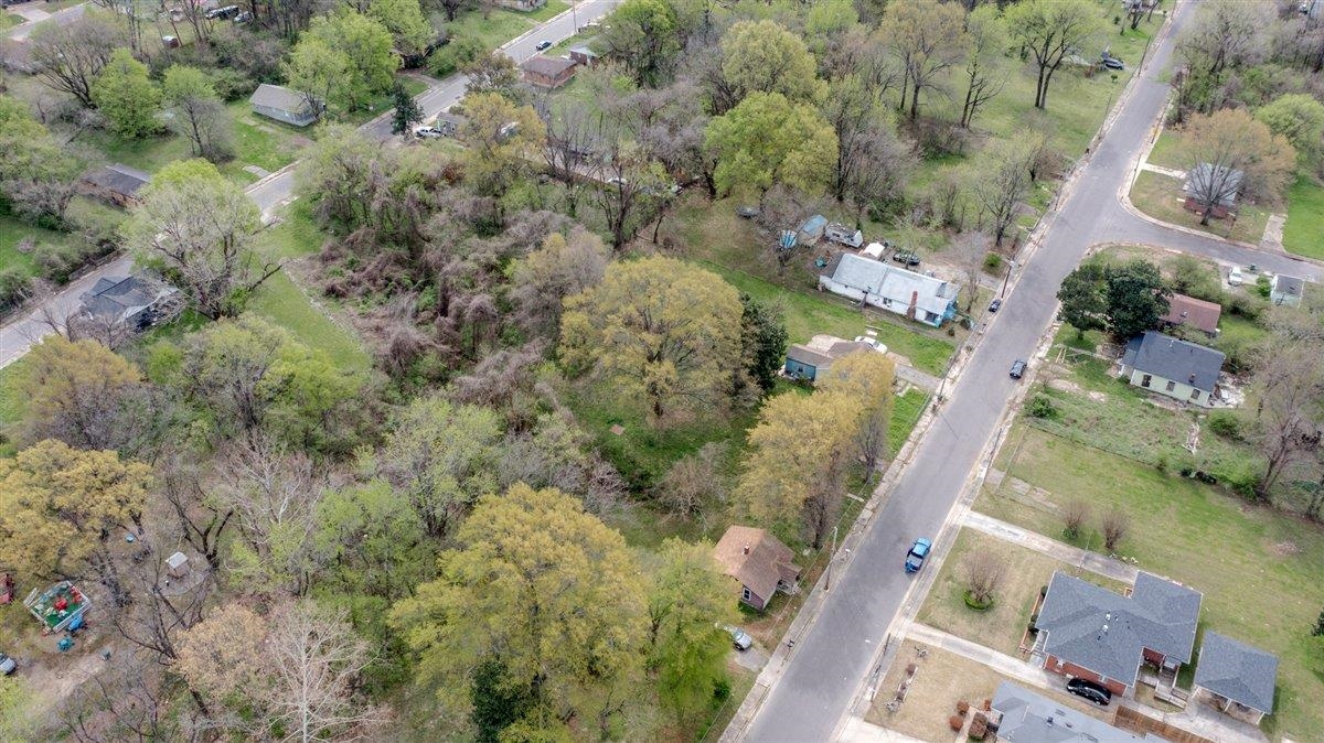 3024 Sax Road Memphis, TN 38109 - Photo 3 of 4 Drone / aerial view