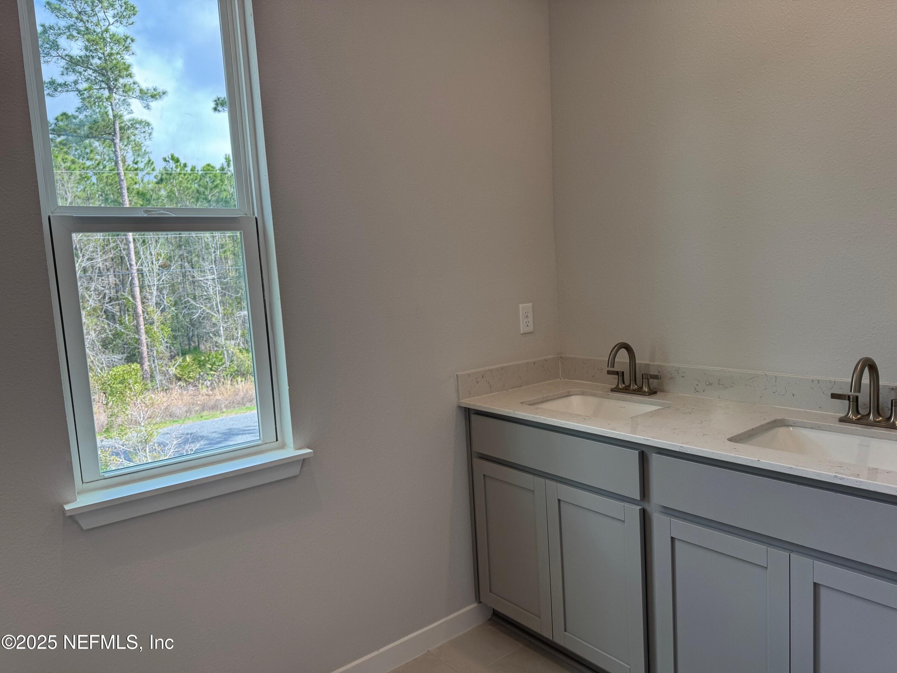 96197 Broadmoore Road Fernandina Beach, FL 32034 - Photo 18 of 18 Santa Rosa 12 primary vanity