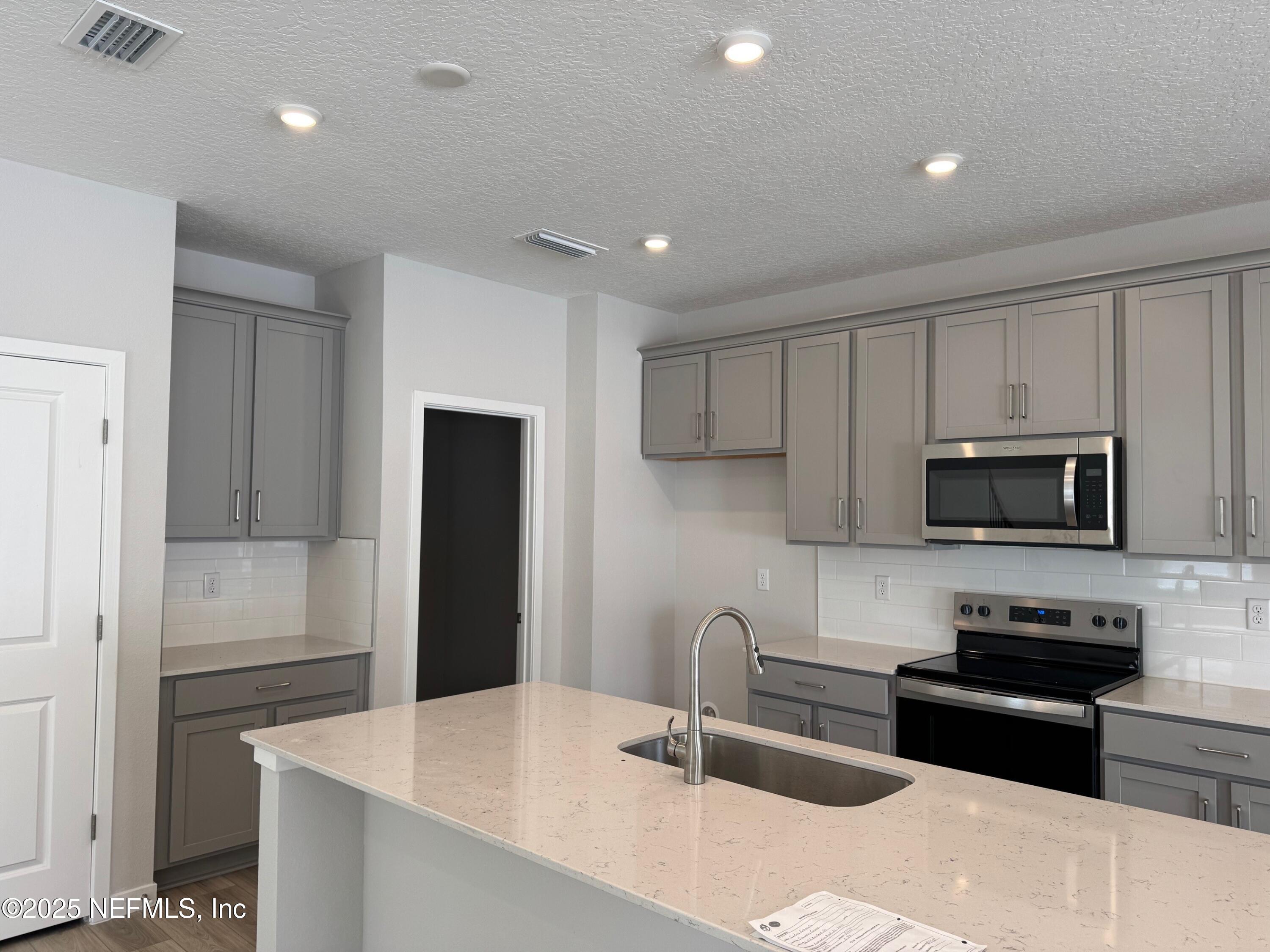 96197 Broadmoore Road Fernandina Beach, FL 32034 - Photo 4 of 18 Santa Rosa 12 Kitchen layout