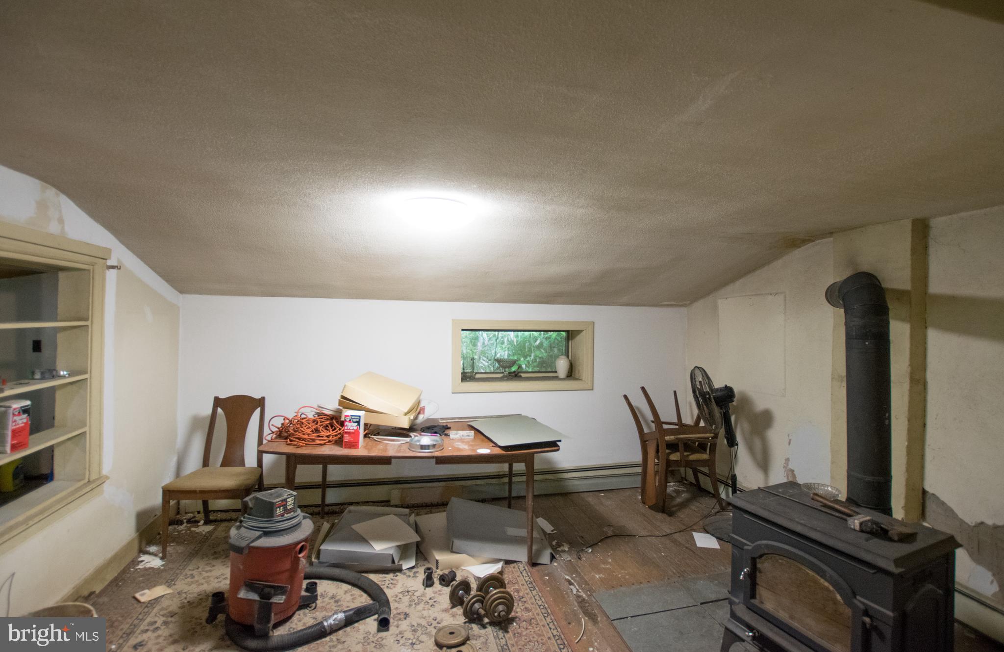 361 Parkmount Road Media, PA 19063 - Photo 3 of 10