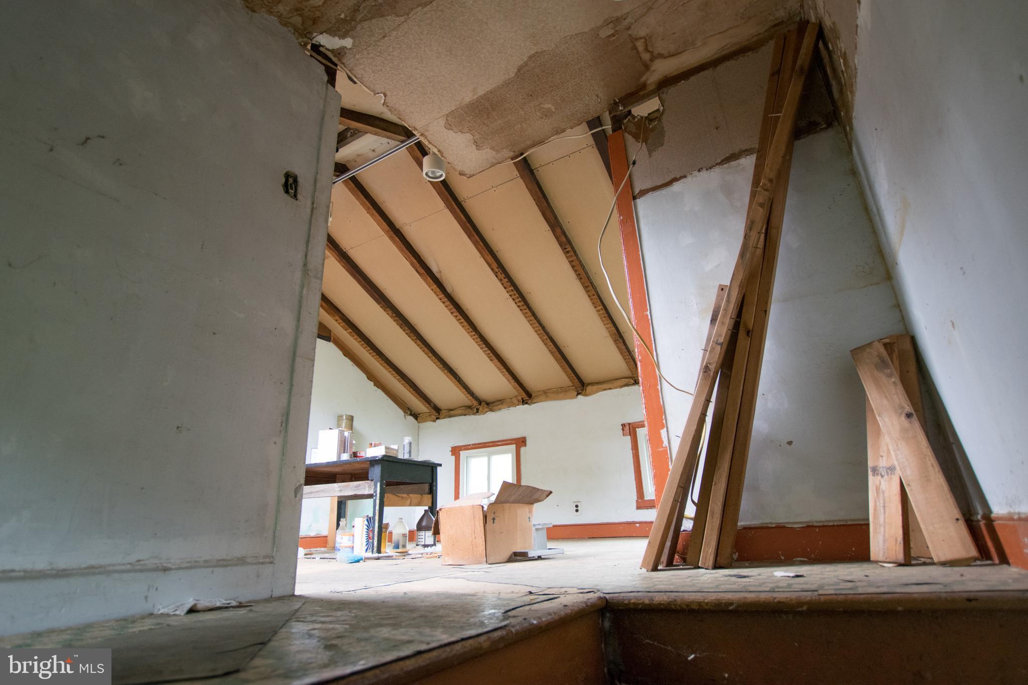 361 Parkmount Road Media, PA 19063 - Photo 7 of 10 3rd floor bedroom