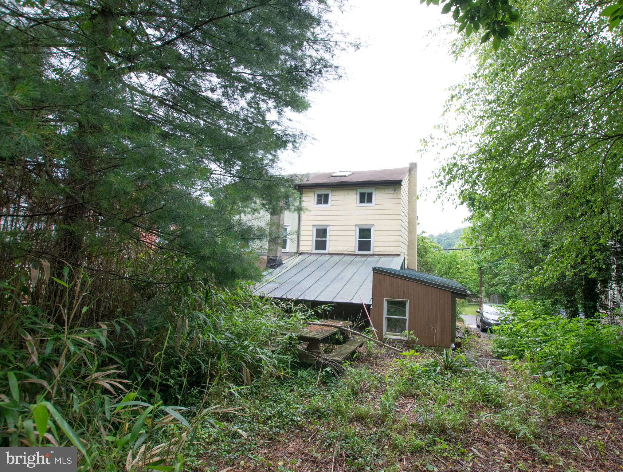 361 Parkmount Road Media, PA 19063 - Photo 10 of 10 Secluded back yard