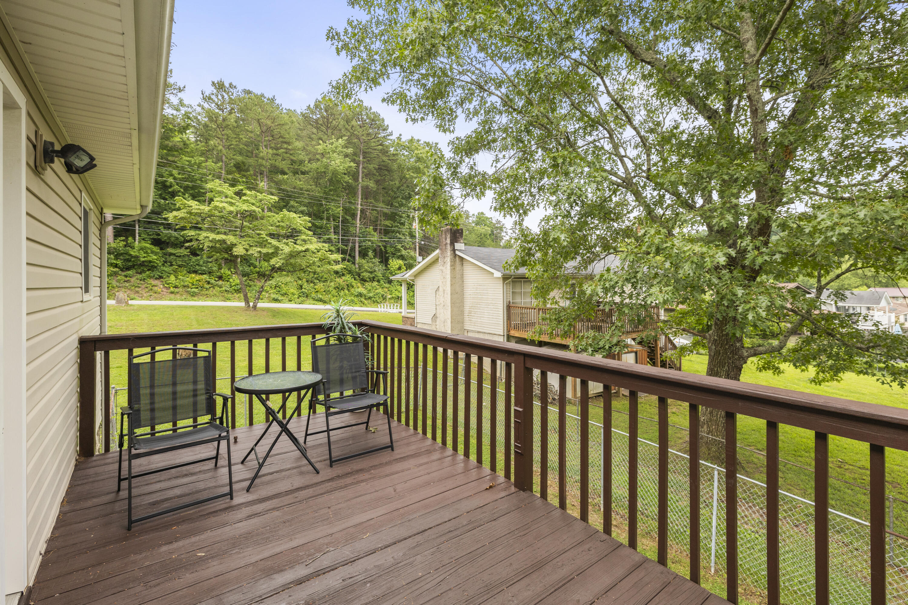 1076 Carol Jean Trail, Unit 22 Hixson, TN 37343 - Photo 27 of 32 Deck