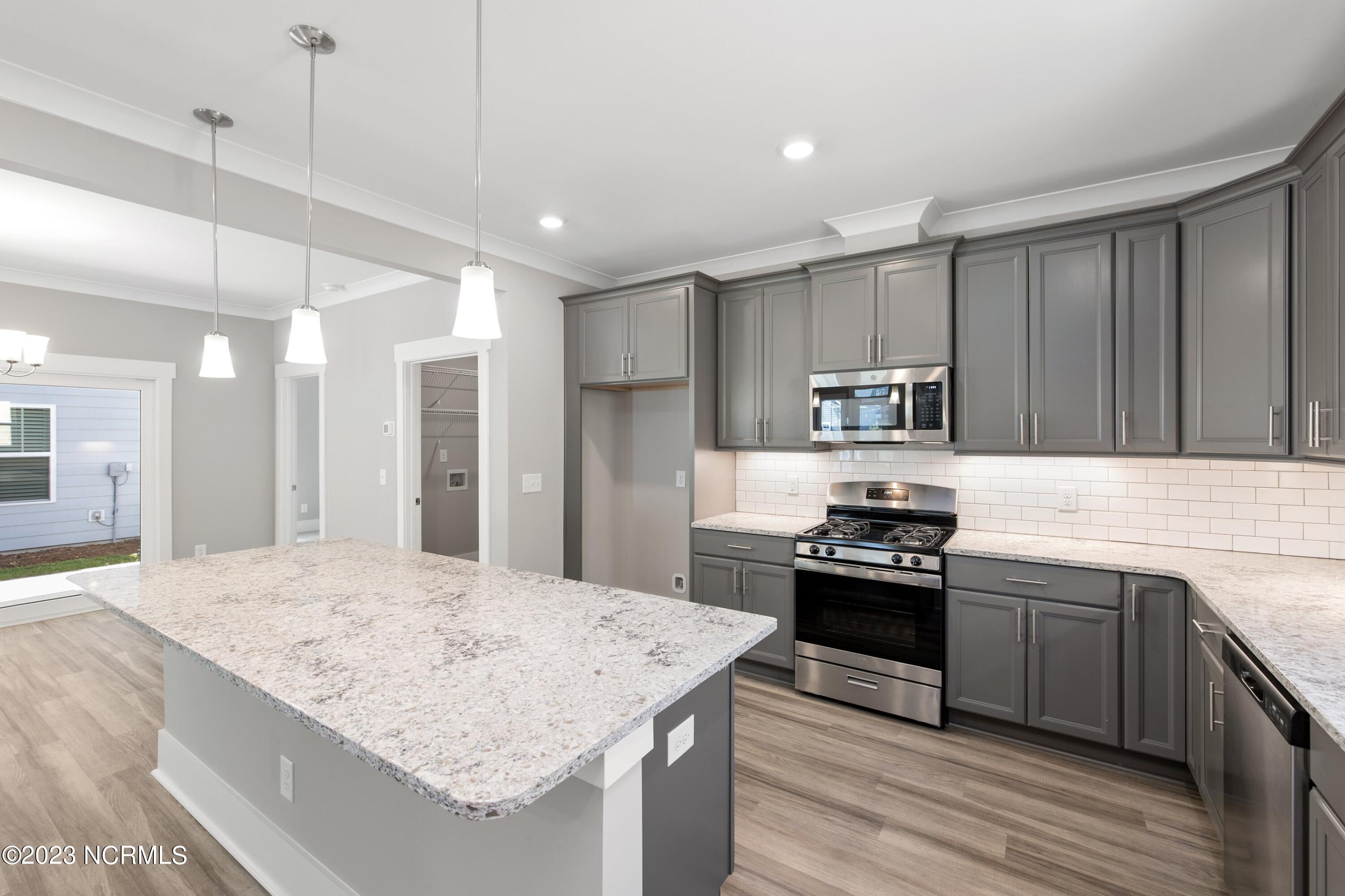 620 Chair Road, Unit BOAT SLIP D5 Castle Hayne, NC 28429 - Photo 29 of 61 Kitchen