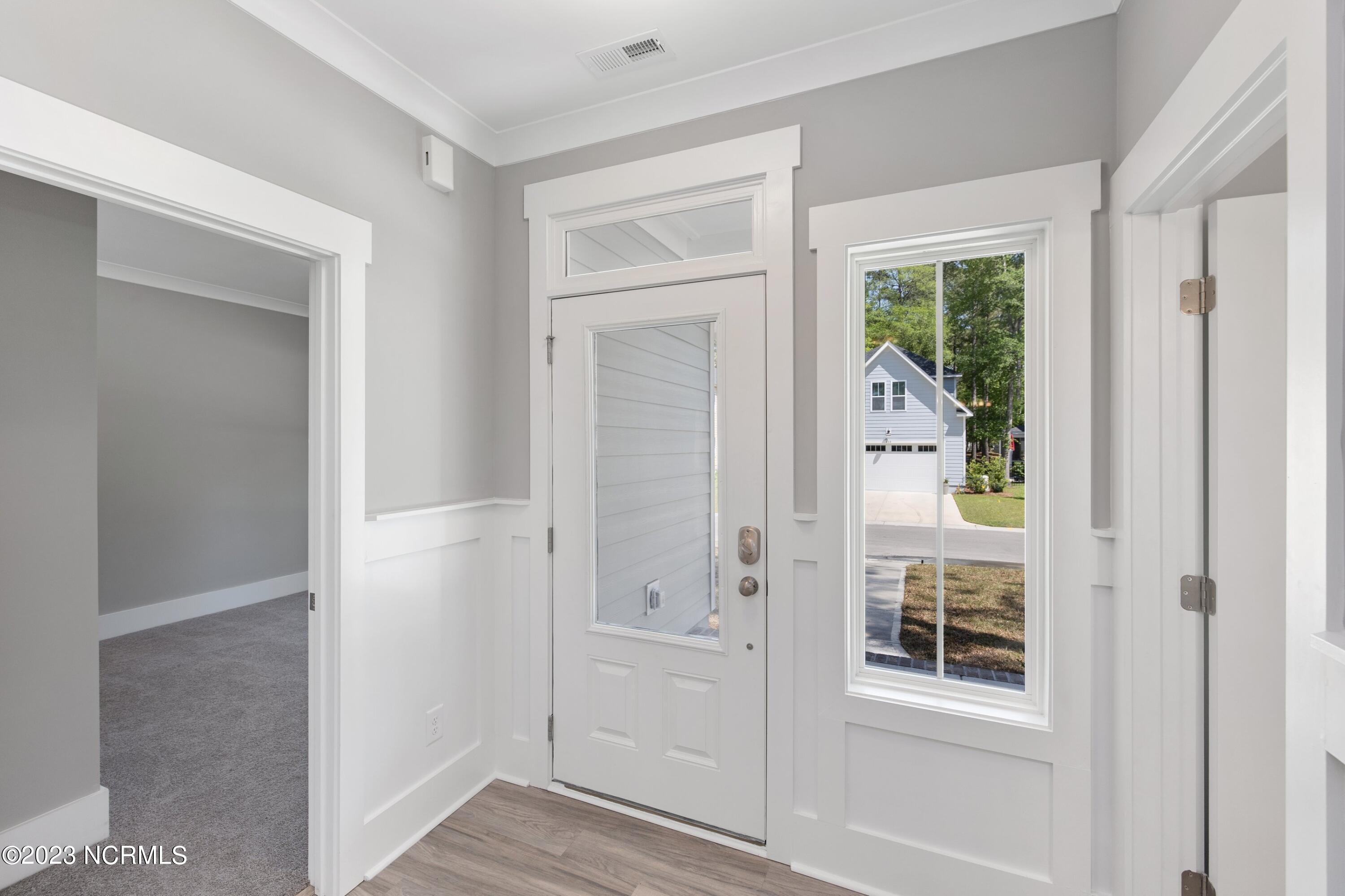 620 Chair Road, Unit BOAT SLIP D5 Castle Hayne, NC 28429 - Photo 35 of 61 Foyer