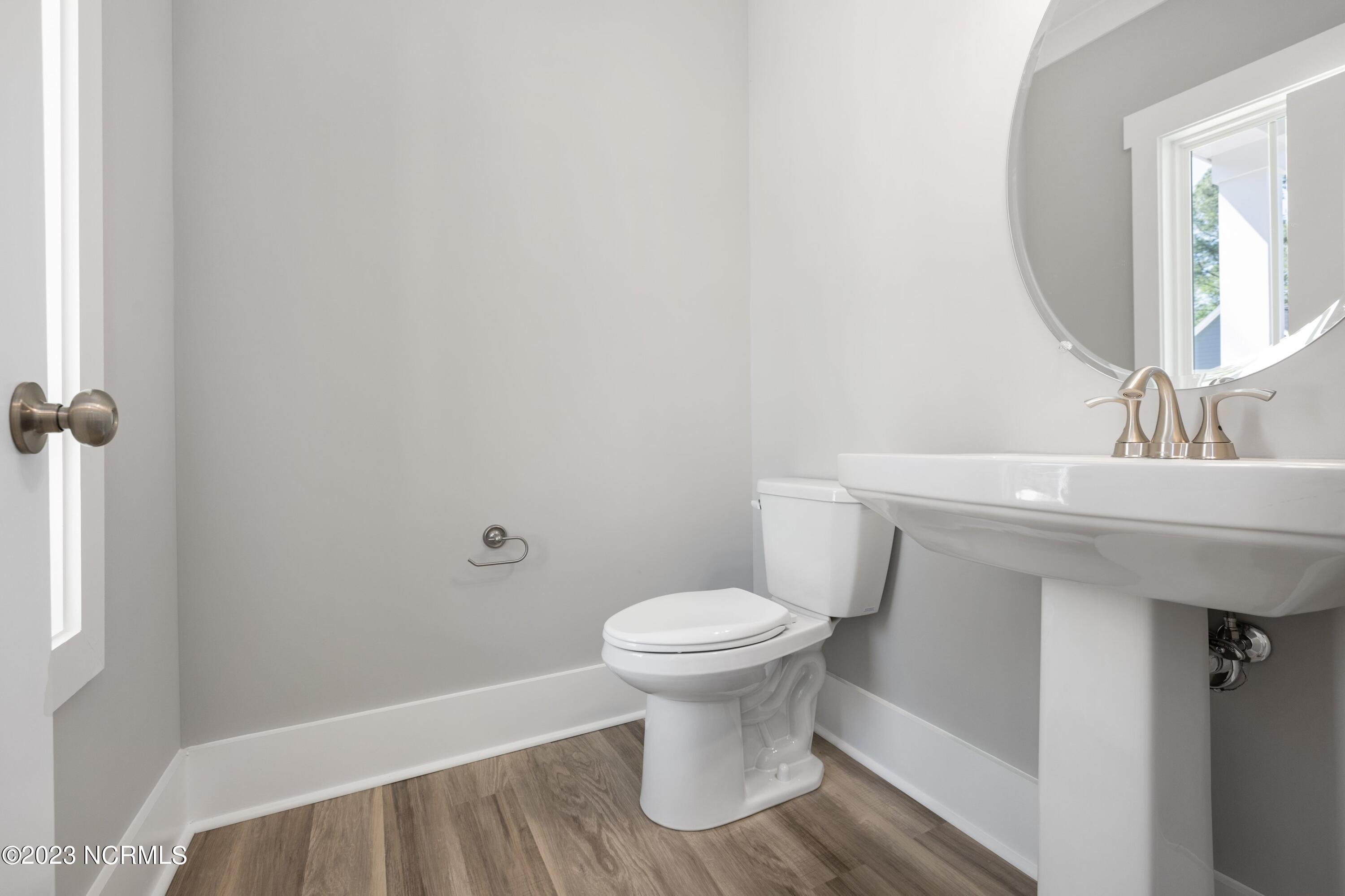 620 Chair Road, Unit BOAT SLIP D5 Castle Hayne, NC 28429 - Photo 39 of 61 Powder Room