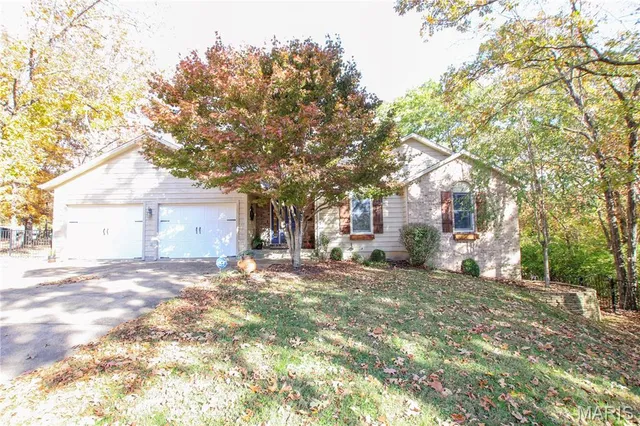 $430,000 | 960 Hilltop Drive, Sullivan, MO 63080