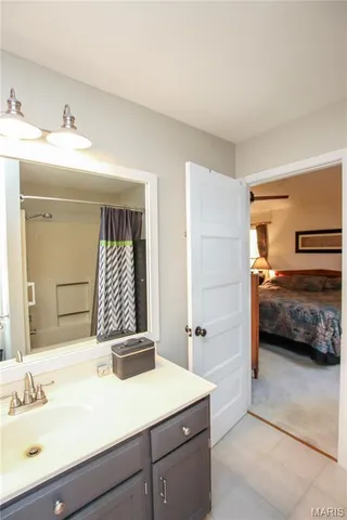 $430,000 | 960 Hilltop Drive, Sullivan, MO 63080