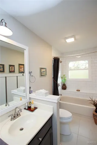 $430,000 | 960 Hilltop Drive, Sullivan, MO 63080