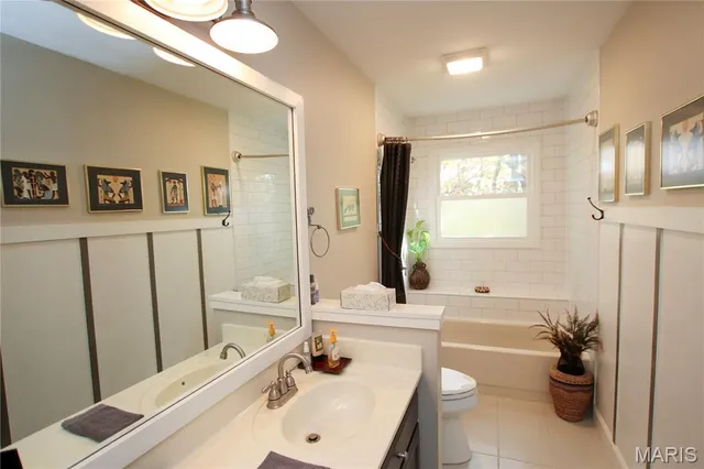 $430,000 | 960 Hilltop Drive, Sullivan, MO 63080