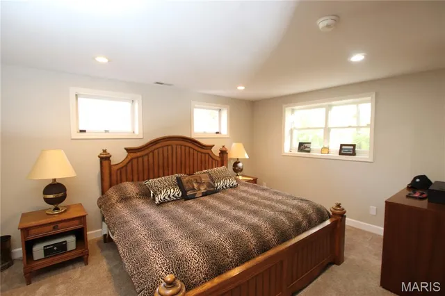 $430,000 | 960 Hilltop Drive, Sullivan, MO 63080