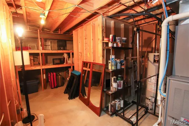 $430,000 | 960 Hilltop Drive, Sullivan, MO 63080