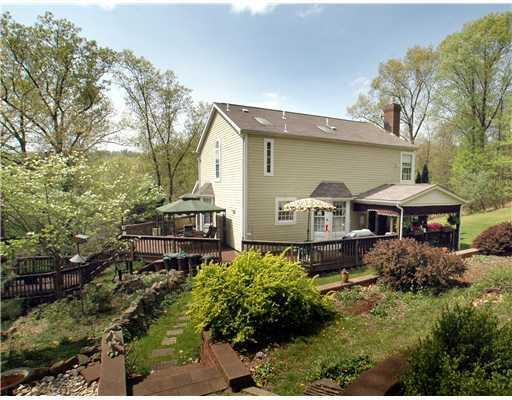 962 Highway 380 Apollo, PA 15613 - Photo 4 of 12 Yard/Garden.