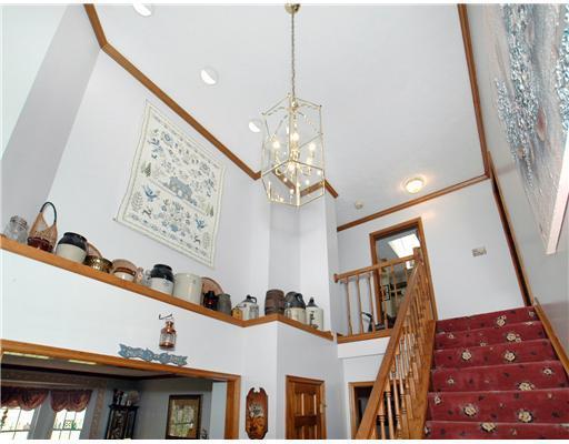 962 Highway 380 Apollo, PA 15613 - Photo 6 of 12 Entry/Foyer.