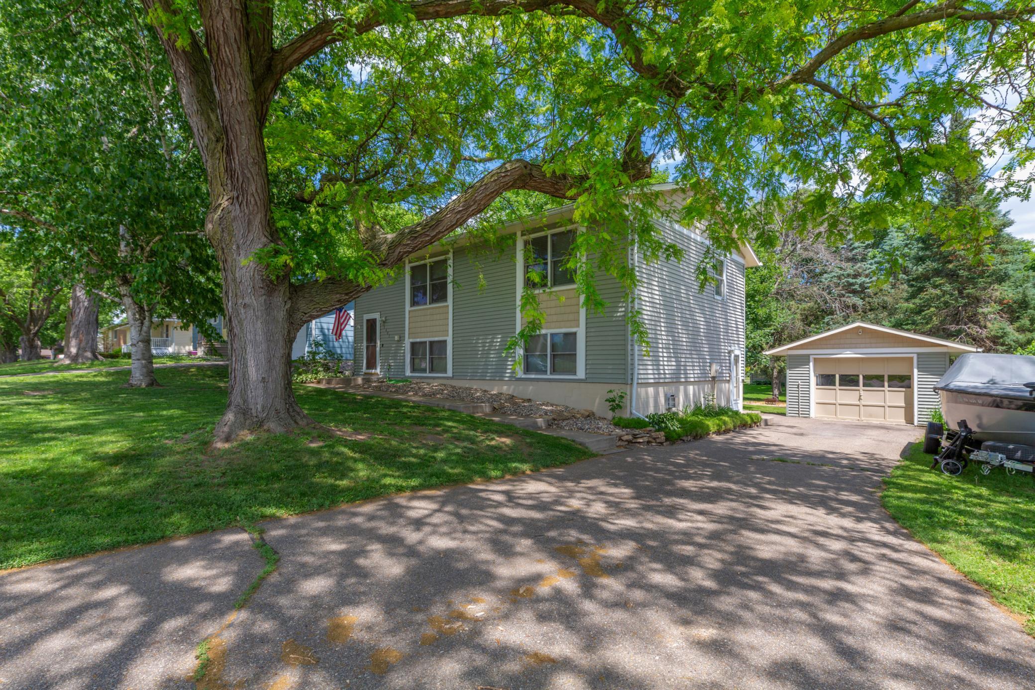 1401 Autumn Drive Faribault, MN 55021 - Photo 4 of 38