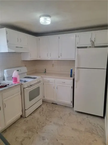 $1,600 | 69 Fales Street, Unit 3, Central Falls, RI 02863