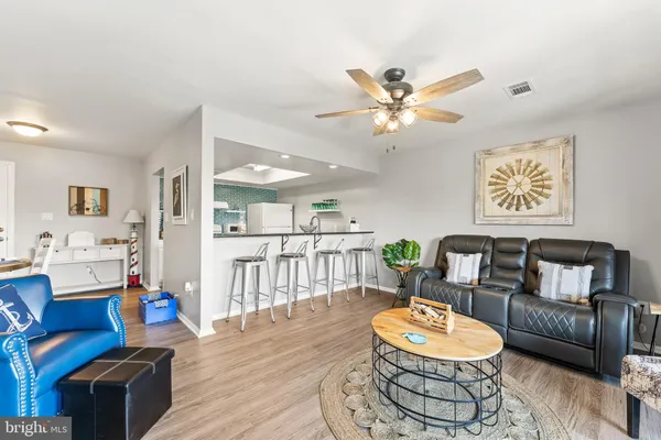 $2,300 | 715 Washington Colonial Beach, Unit 15, Colonial Beach, VA 22443