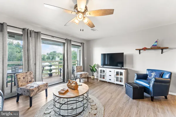 $2,300 | 715 Washington Colonial Beach, Unit 15, Colonial Beach, VA 22443