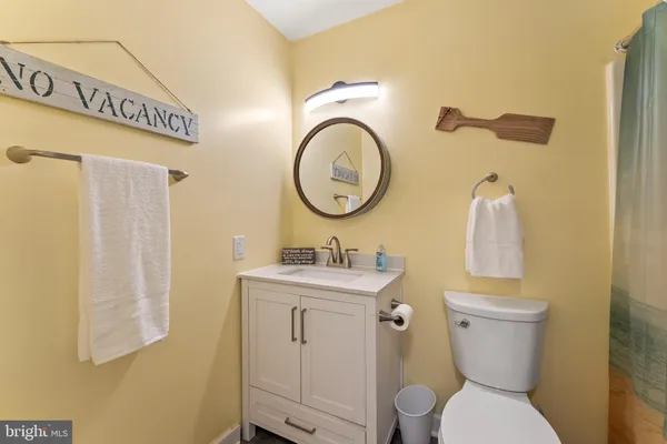 $2,300 | 715 Washington Colonial Beach, Unit 15, Colonial Beach, VA 22443