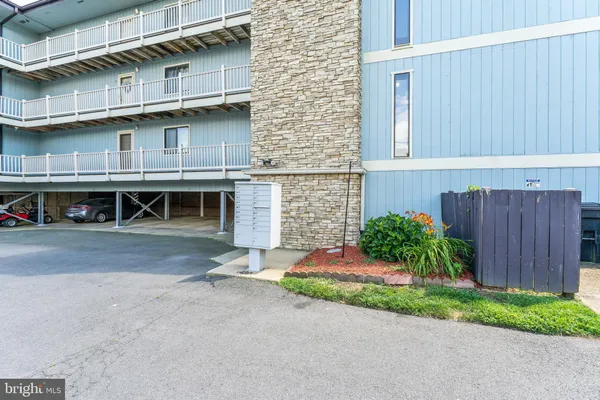 $2,300 | 715 Washington Colonial Beach, Unit 15, Colonial Beach, VA 22443