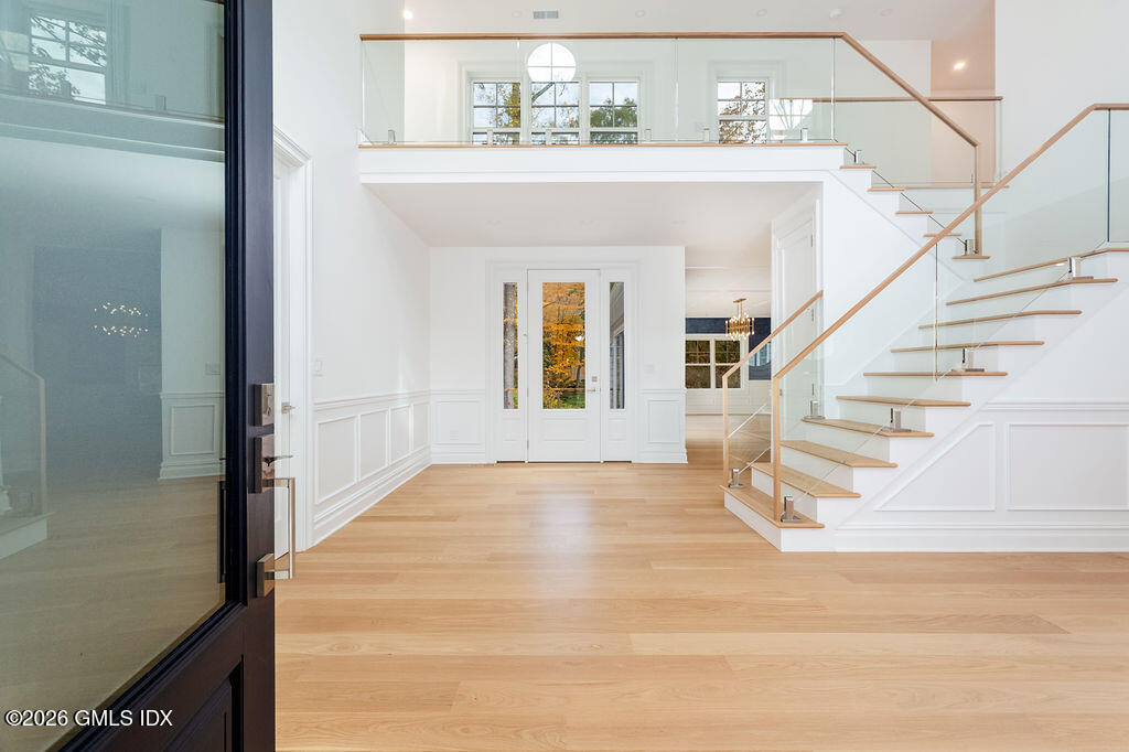 7 Bailiwick Road Greenwich, CT 06831 - Photo 4 of 45 Entry