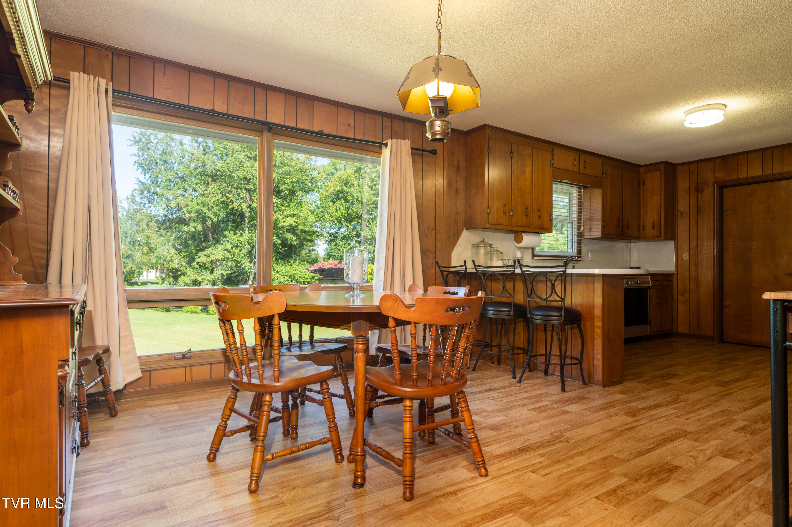 2120 Old Lewis Road Johnson City, TN 37601 - Photo 14 of 45 Old Lewis-28