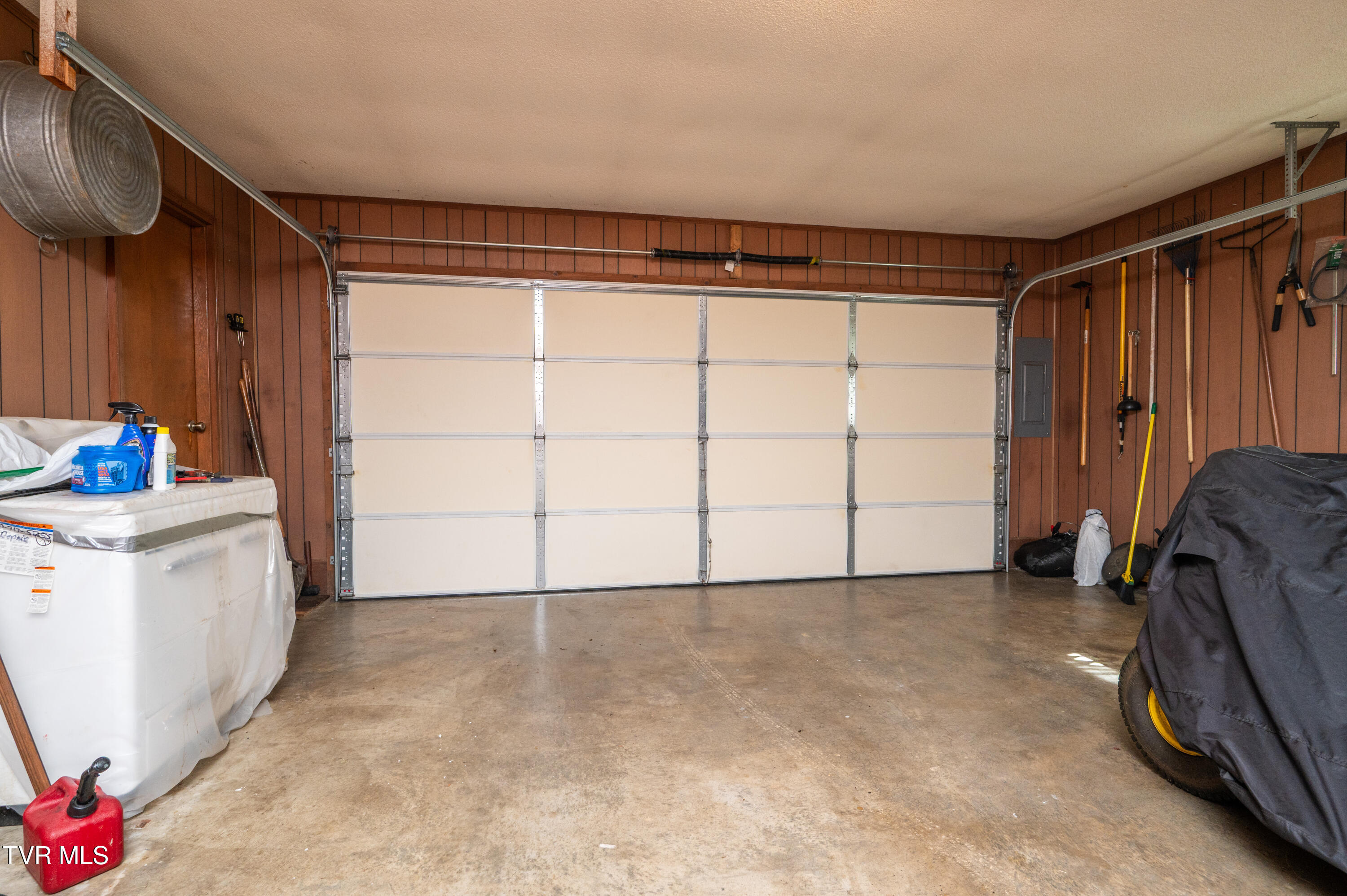 2120 Old Lewis Road Johnson City, TN 37601 - Photo 35 of 45 Old Lewis-44