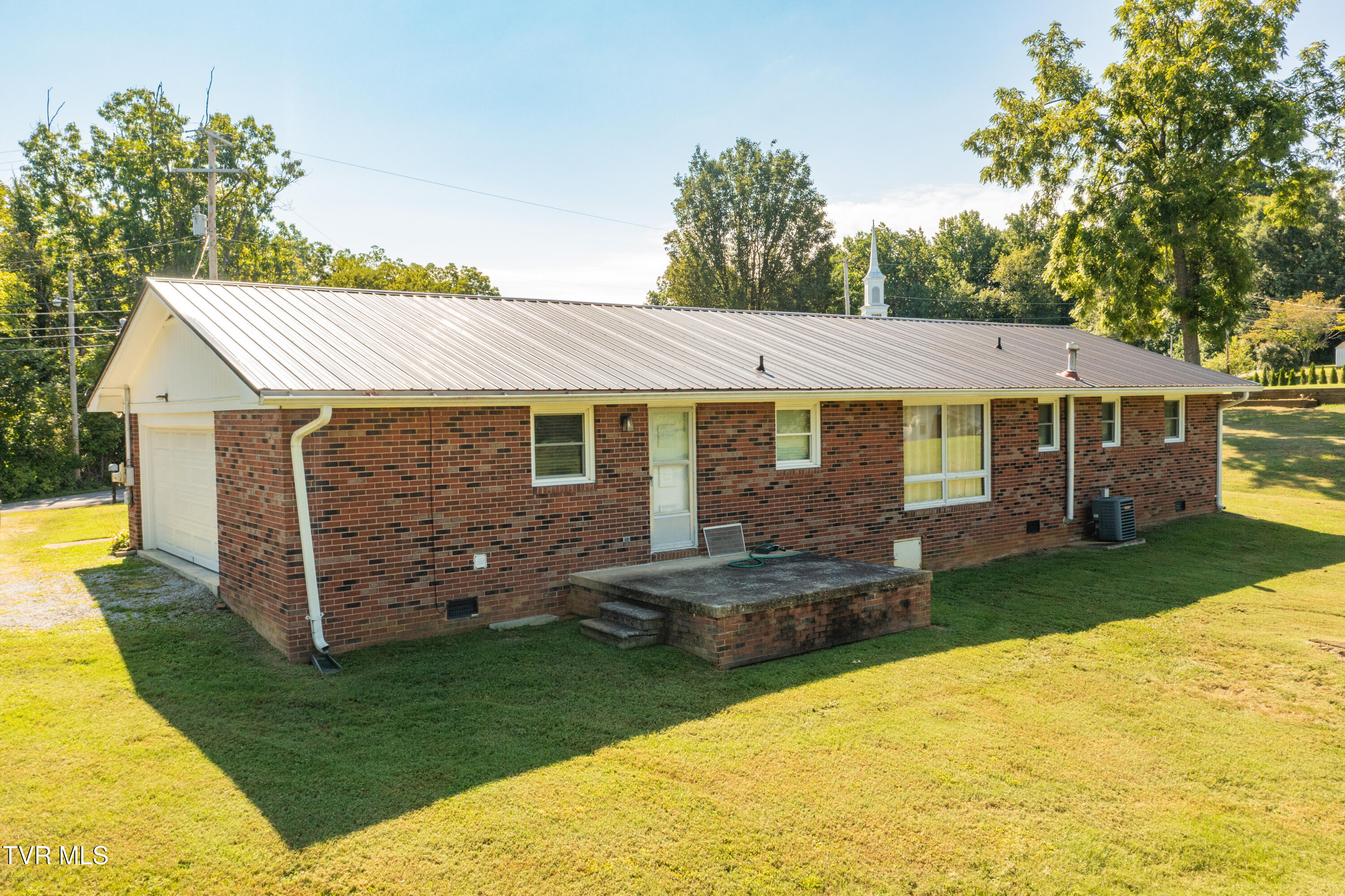 2120 Old Lewis Road Johnson City, TN 37601 - Photo 43 of 45 Old Lewis-13
