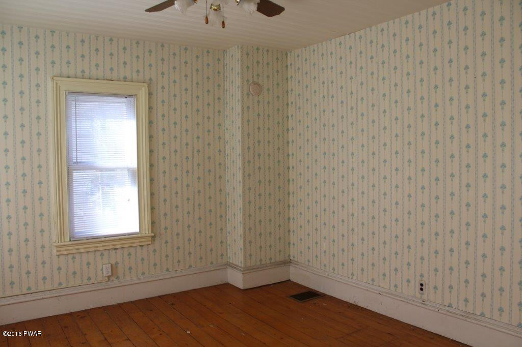 355 South Sterling Road South Sterling, PA 18460 - Photo 26 of 31