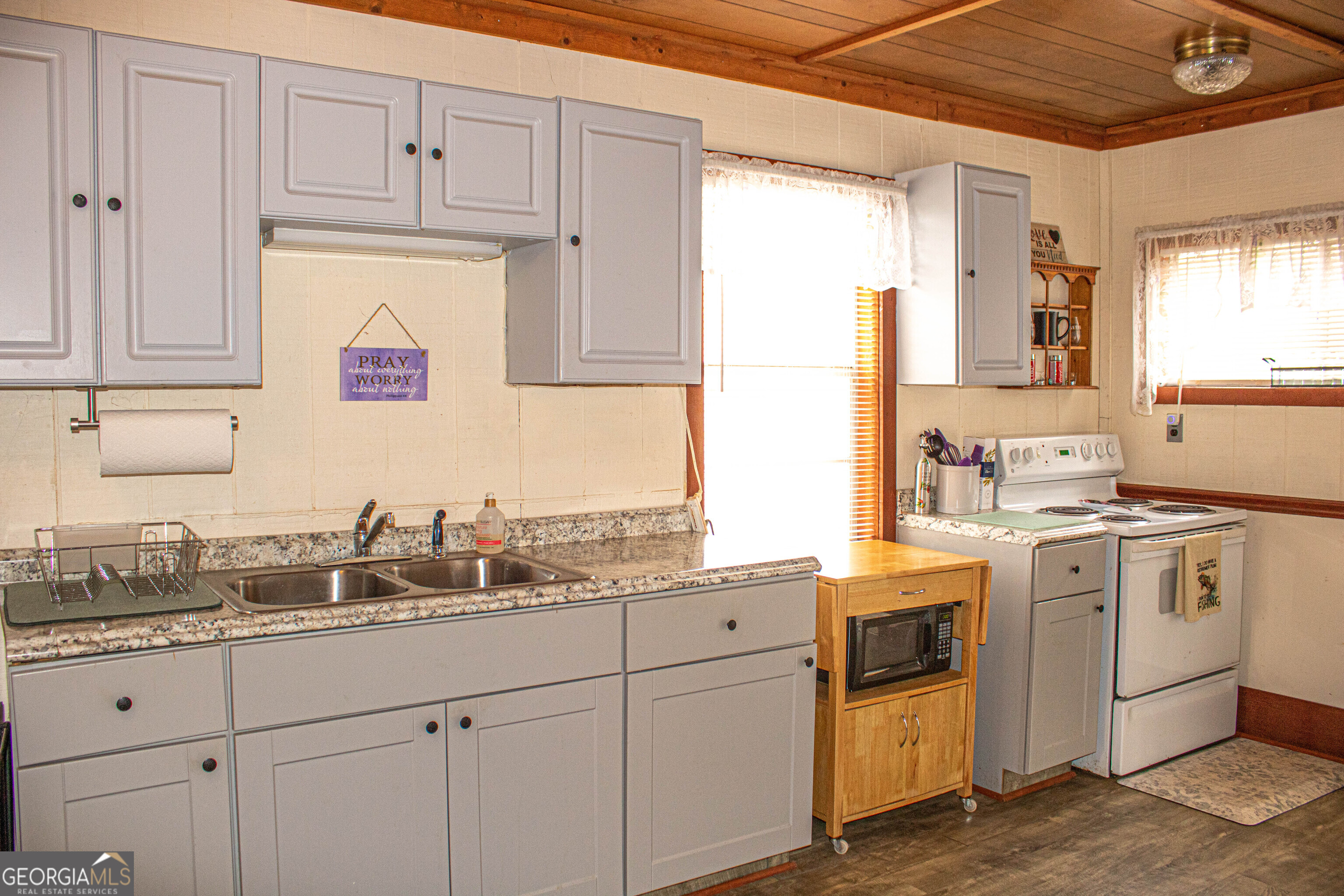 242 Katy Lake Road Jackson, GA 30233 - Photo 9 of 113