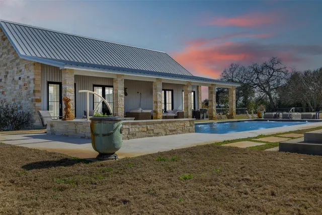 $3,875,000 | 4620 Treybig Loop, Fayetteville, TX 78940